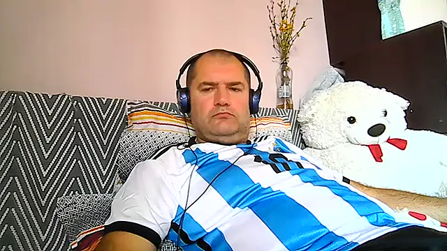 Snapshot of CristianDaniel78 chatting on 7, 8, 2026 CristianDaniel78 online show from 7, 8, 2026