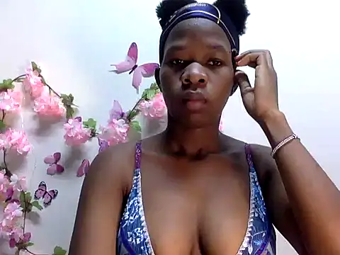 Snapshot of MaliciaRose chatting on 27, 7, 2026 MaliciaRose online show from 27, 7, 2026