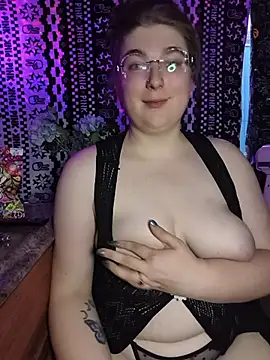 starfucker420XO online show from 5, 8, 2026
