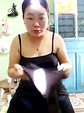 trangmy-love online show from 24, 6, 2026