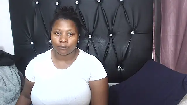 Snapshot of Cleo_Ice-Queen chatting on 12, 7, 2026 Cleo Ice-Queen online show from 12, 7, 2026