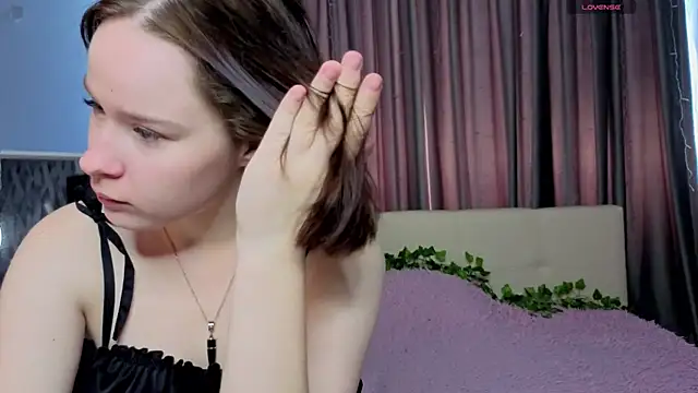 Snapshot of nelly_sweeti chatting on 9, 7, 2026 nelly sweeti online show from 9, 7, 2026