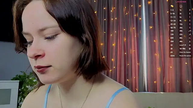 Snapshot of nelly_sweeti chatting on 6, 8, 2026 nelly sweeti online show from 6, 8, 2026