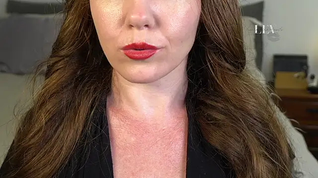 Snapshot of leverageurassets chatting on 9, 9, 2025 leverageurassets online show from 9, 9, 2025