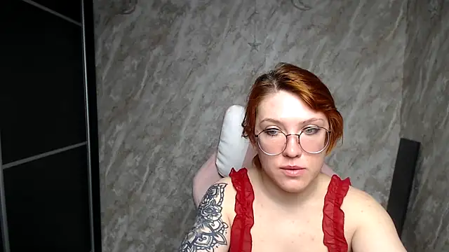 Reginasmilee online show from 9, 3, 2026