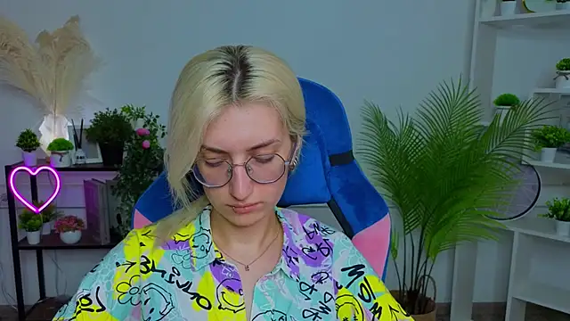 AlessandraParkin online show from 1, 7, 2026