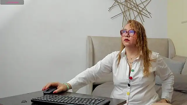 vera  lux online show from 20, 7, 2026