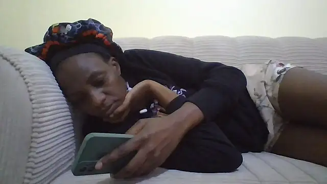 Snapshot of Savannah_Leex chatting on 28, 6, 2026 Savannah Leex online show from 28, 6, 2026