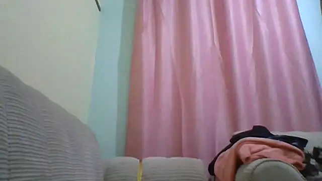 Snapshot of Savannah_Leex chatting on 11, 7, 2026 Savannah Leex online show from 11, 7, 2026