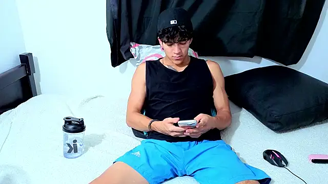 Snapshot of Noah__Dick chatting on 18, 7, 2026 Noah Dick online show from 18, 7, 2026