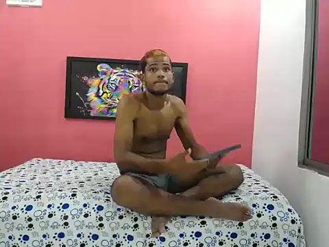 Tommybigcock24 online show from 24, 6, 2026