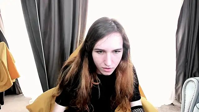ChrisyBevy online show from 5, 7, 2026