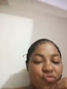 leslymau online show from 12, 7, 2026