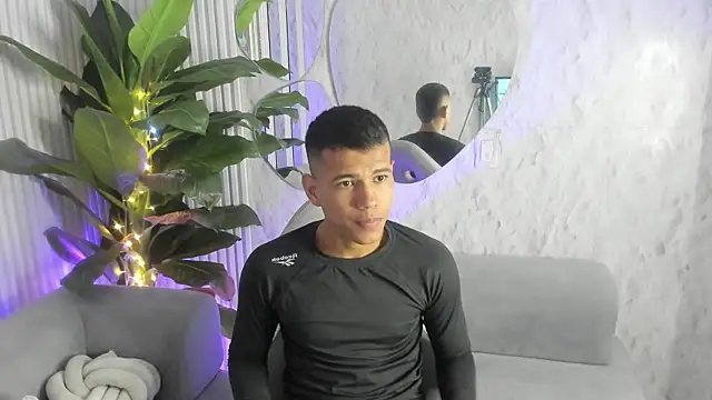 Noah sexhotty online show from 12, 7, 2026