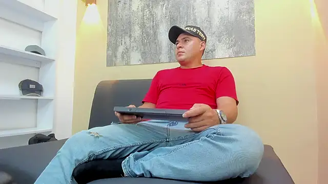 THEO WOOD3 online show from 30, 6, 2026