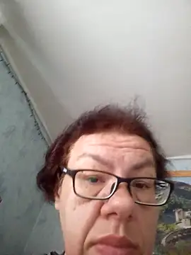 Olena72531 online show from 26, 6, 2026