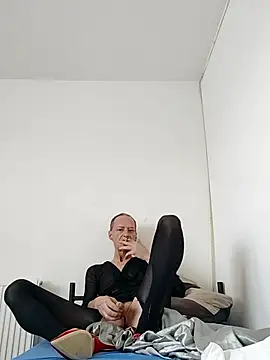 Snapshot of TimeaKocsis1971 chatting on 10, 7, 2026 TimeaKocsis1971 online show from 10, 7, 2026