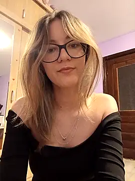 SweetxMoon online show from 30, 6, 2026