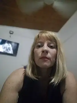 Snapshot of CarmenAmorosa chatting on 18, 7, 2026 CarmenAmorosa online show from 18, 7, 2026