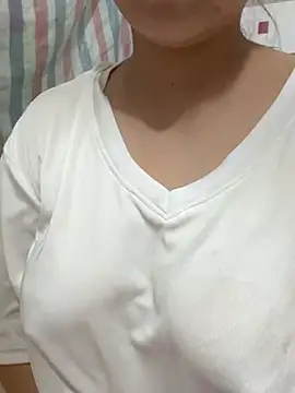 nhungbaby12 online show from 12, 7, 2026