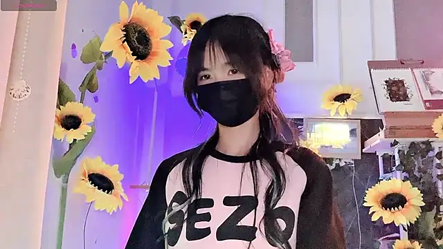 Snapshot of Your-Sunshinee chatting on 11, 7, 2026 Your-Sunshinee online show from 11, 7, 2026