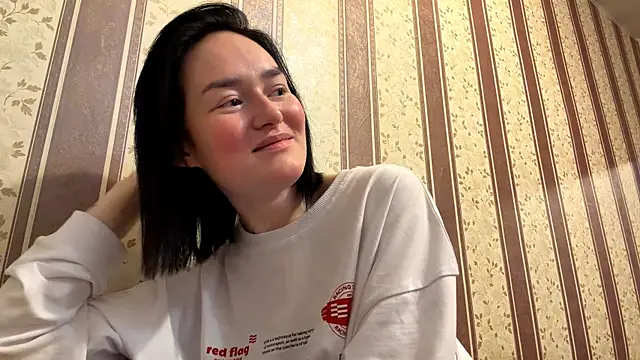 Snapshot of Snowmilly chatting on 1, 7, 2026 Snowmilly online show from 1, 7, 2026