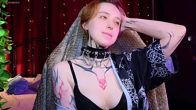 Snapshot of vixen_noir chatting on 3, 7, 2026 vixen noir online show from 3, 7, 2026