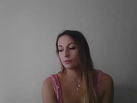 Snapshot of LucyFemme chatting on 7, 7, 2026 LucyFemme online show from 7, 7, 2026