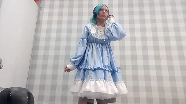Snapshot of ZolaCoonradt chatting on 6, 7, 2026 ZolaCoonradt online show from 6, 7, 2026