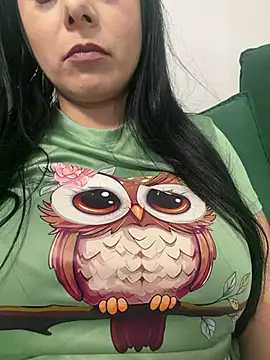 Snapshot of Iasmina01 chatting on 5, 7, 2026 Iasmina01 online show from 5, 7, 2026