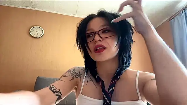 Snapshot of kriniavero chatting on 17, 7, 2026 kriniavero online show from 17, 7, 2026