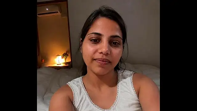 Snapshot of DiyaVodka00 chatting on 5, 7, 2026 DiyaVodka00 online show from 5, 7, 2026