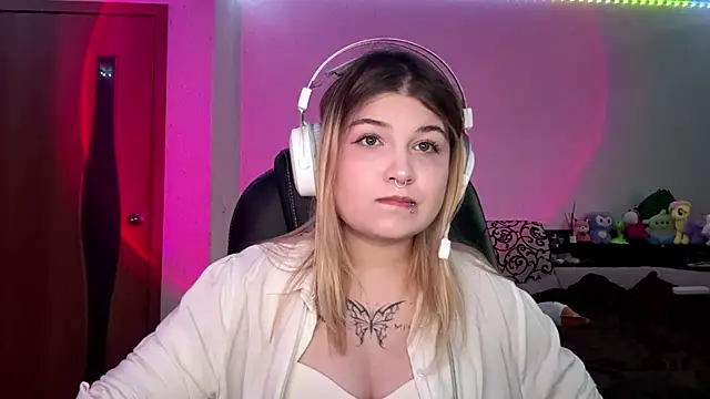 Snapshot of SparkleRichan chatting on 8, 7, 2026 SparkleRichan online show from 8, 7, 2026