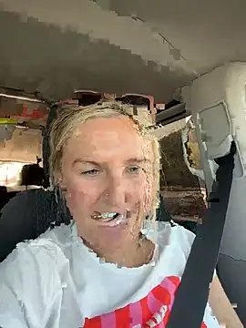 Spicy-Peach online show from 24, 7, 2026