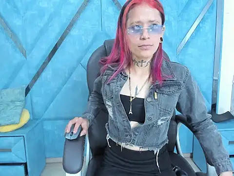 Snapshot of Rousse_Sg chatting on 7, 7, 2026 Rousse Sg online show from 7, 7, 2026