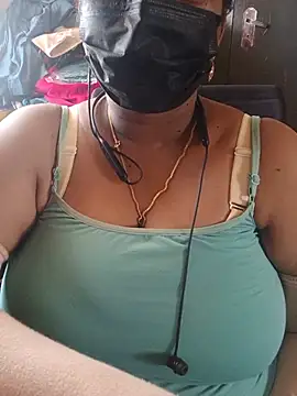 Snapshot of curvy_shilpha chatting on 10, 7, 2026 curvy shilpha online show from 10, 7, 2026