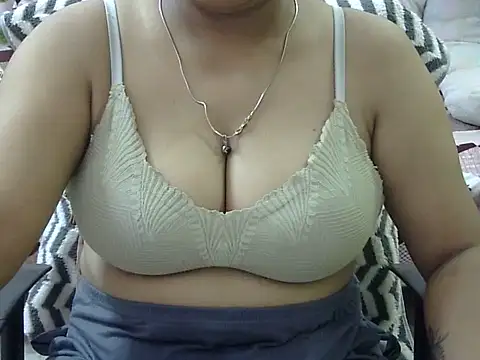 Snapshot of Hot_Soni26 chatting on 12, 7, 2026 Hot Soni26 online show from 12, 7, 2026