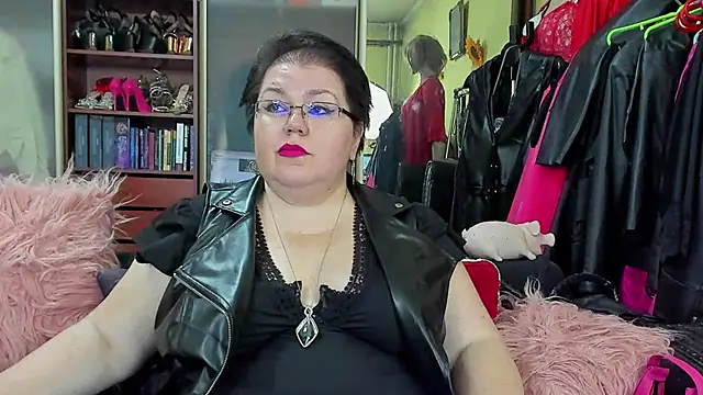 Snapshot of KaryQueen chatting on 14, 3, 2025 KaryQueen online show from 14, 3, 2025