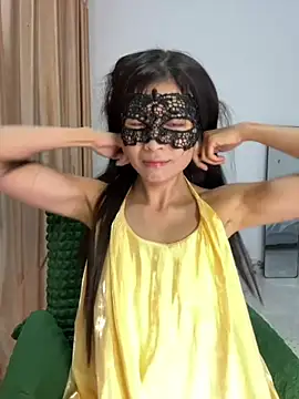 Snapshot of yiyiya520 chatting on 11, 7, 2026 yiyiya520 online show from 11, 7, 2026