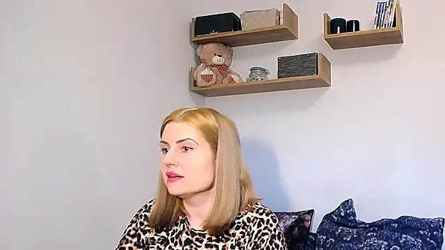 Snapshot of alisenties chatting on 2, 3, 2026 alisenties online show from 2, 3, 2026