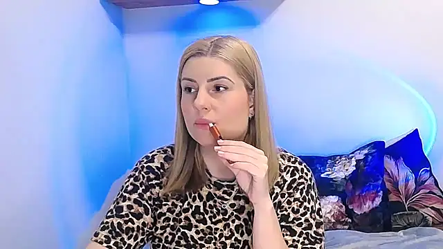 Snapshot of alisenties chatting on 29, 4, 2026 alisenties online show from 29, 4, 2026