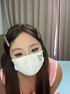 Snapshot of youyou-9999 chatting on 15, 7, 2026 youyou-9999 online show from 15, 7, 2026