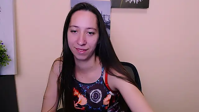 Snapshot of _Astraia_ chatting on 13, 7, 2026 Astraia online show from 13, 7, 2026
