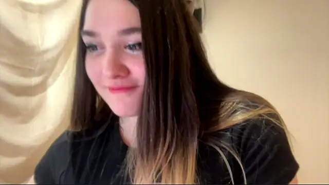 Snapshot of SweetysKittys chatting on 18, 7, 2026 SweetysKittys online show from 18, 7, 2026