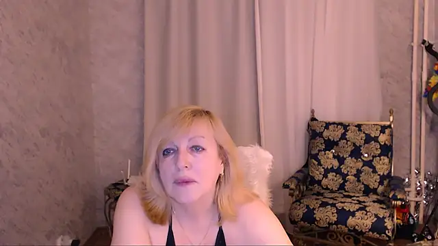 Snapshot of Samantha_Si chatting on 5, 5, 2026 Samantha Si online show from 5, 5, 2026