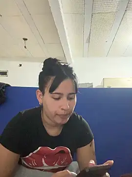 Snapshot of nenasmalass chatting on 14, 7, 2026 nenasmalass online show from 14, 7, 2026