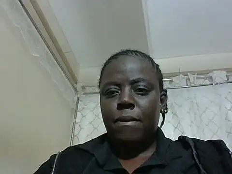 Snapshot of Tess_mbilia chatting on 15, 7, 2026 Tess mbilia online show from 15, 7, 2026