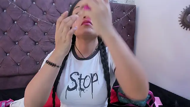 gabriela grace online show from 24, 10, 2025