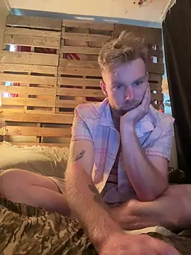 Snapshot of drakestarr83 chatting on 25, 7, 2026 drakestarr83 online show from 25, 7, 2026