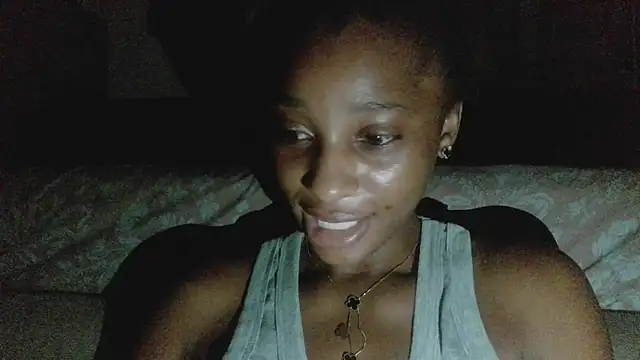 Snapshot of Nirahbeauty chatting on 19, 7, 2026 Nirahbeauty online show from 19, 7, 2026